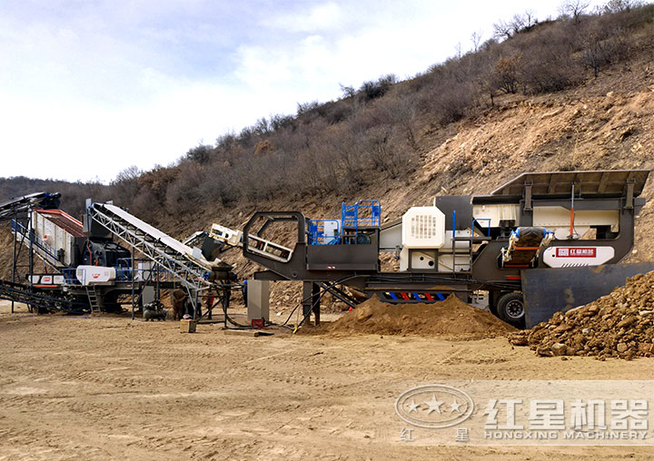 輪胎式車載流動(dòng)石子、粉碎機(jī)